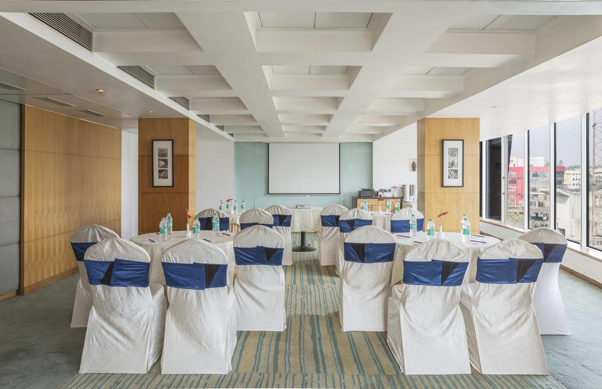 The Regale By Tunga Hotell Mumbai Eksteriør bilde