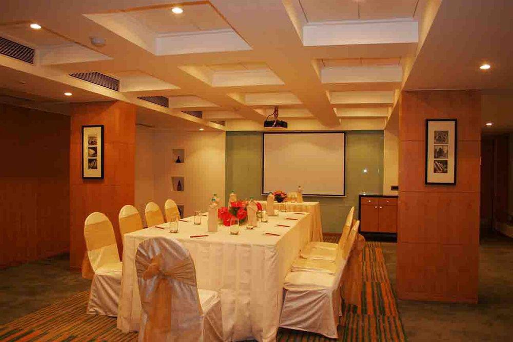 The Regale By Tunga Hotell Mumbai Eksteriør bilde